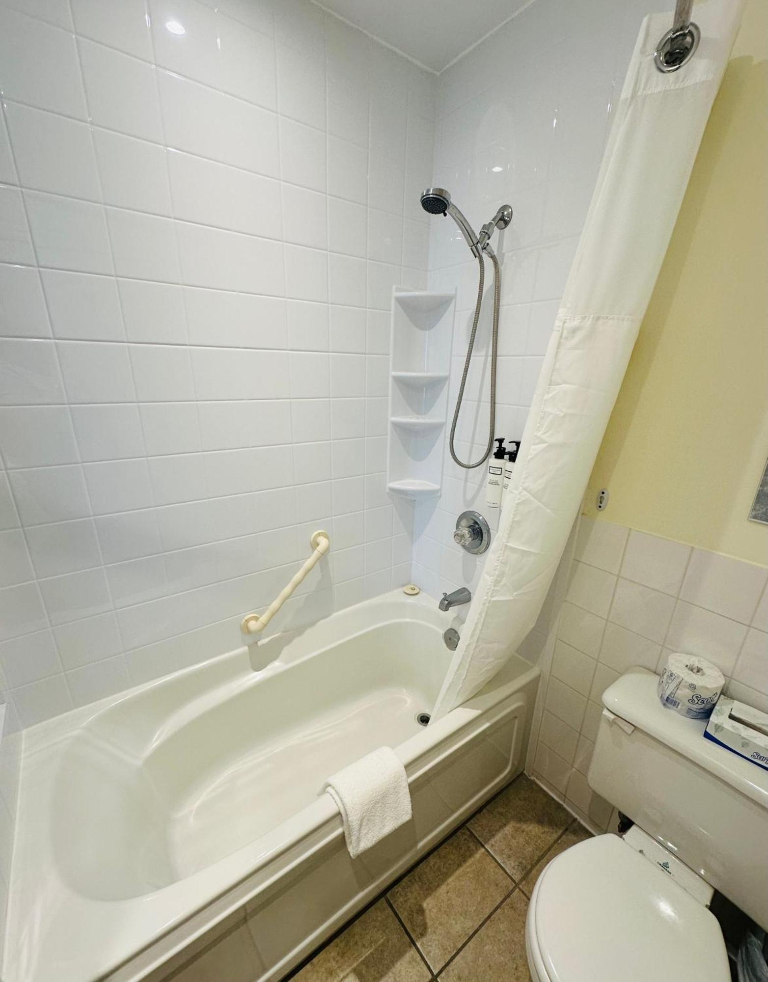 Goéliche hotel et appartement Saint-Laurent-de-l'ile d'Orleans Esterno foto