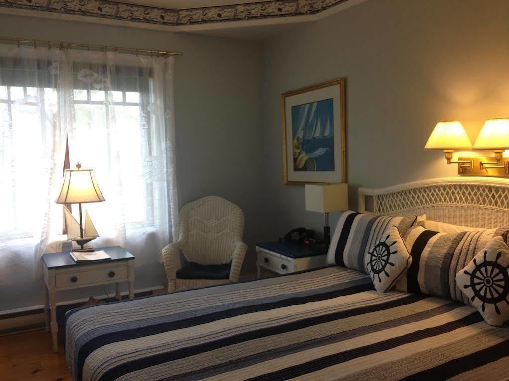 Goéliche hotel et appartement Saint-Laurent-de-l'ile d'Orleans Esterno foto