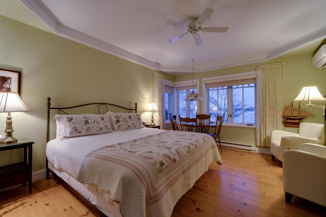 Goéliche hotel et appartement Saint-Laurent-de-l'ile d'Orleans Esterno foto