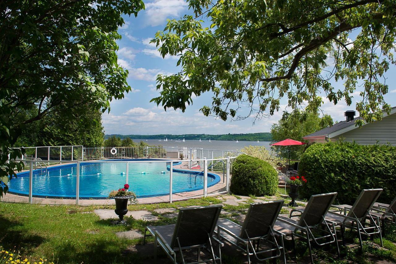 Goéliche hotel et appartement Saint-Laurent-de-l'ile d'Orleans Esterno foto